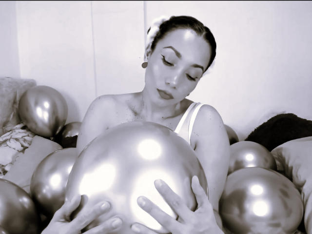 AmberDemons - Live porn &amp; sex cam - 24338189