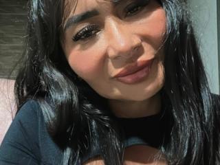 SharlotteHotty69 - Live Sex Cam - 24339449