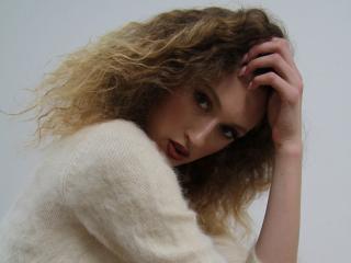 RinaPinkThree - Live sex cam - 24345329