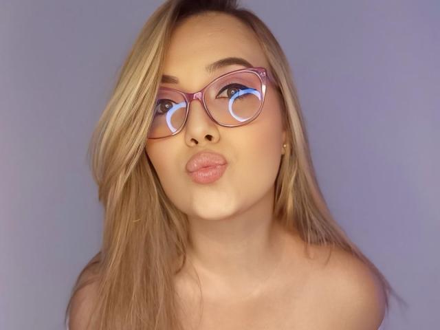 ZoeTobon69 - Sexe cam en vivo - 24347413