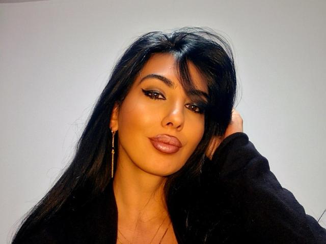 BrunetteBabe69 - Live sex cam - 24348497