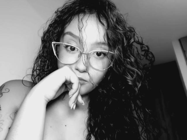 SofiaBrowm - Live sexe cam - 24349689