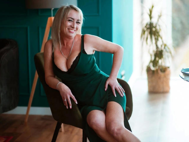 MilfPamela-hot - Live porn &amp; sex cam - 24349765