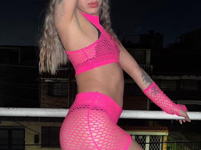 SaraDavina - Live sex cam - 24353621