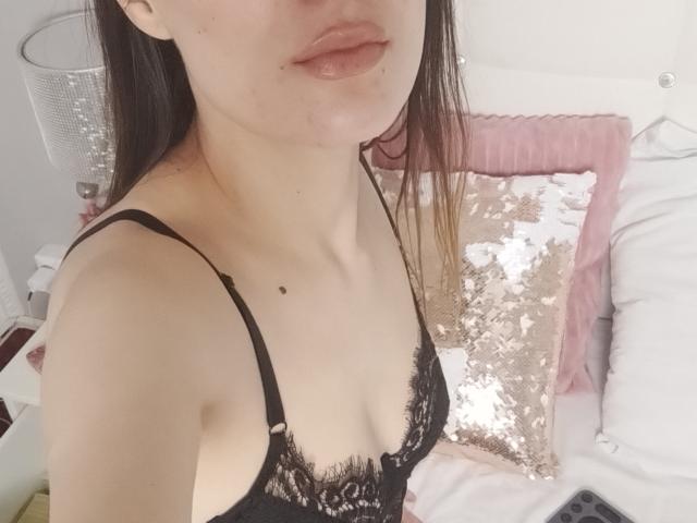 JuliaHuntis - Live porn &amp; sex cam - 24354753