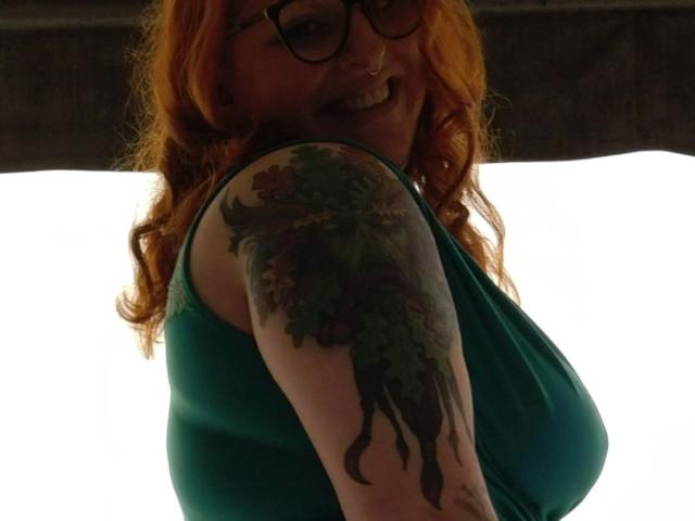 LadyValk-hot - Sexe cam en vivo - 24356821