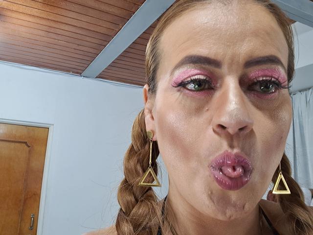 Maghenta - Live sexe cam - 24358073