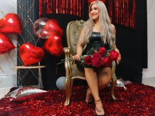 DellettraBrownX - Live sex cam - 24358589