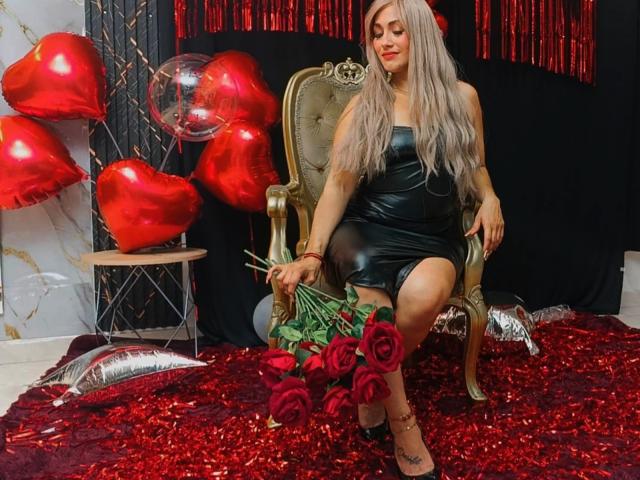 DellettraBrownX - Live porn &amp; sex cam - 24358593