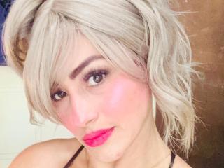 DellettraBrownX - Live sex cam - 24358821