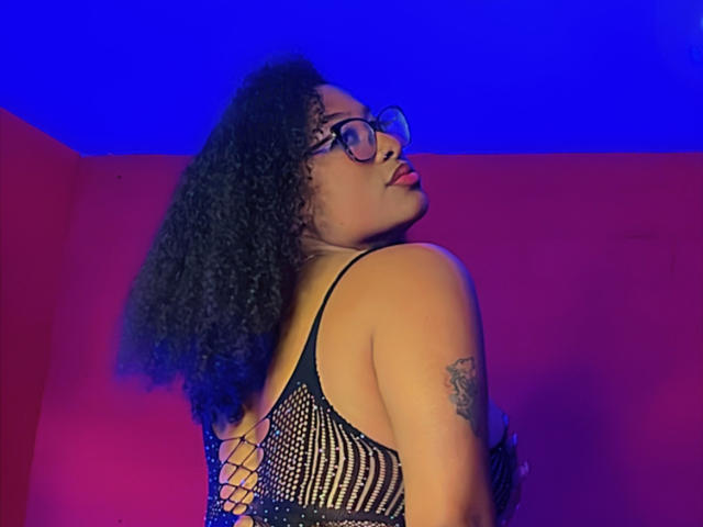 Shanthaly - Sexe cam en vivo - 24361913