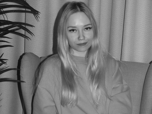 JuliaJones - Live porn &amp; sex cam - 24364573