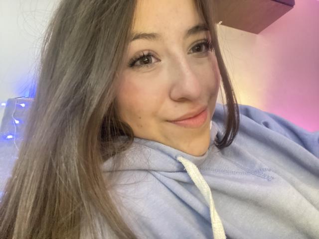 KatiaRogers - Live Sex Cam - 24368105