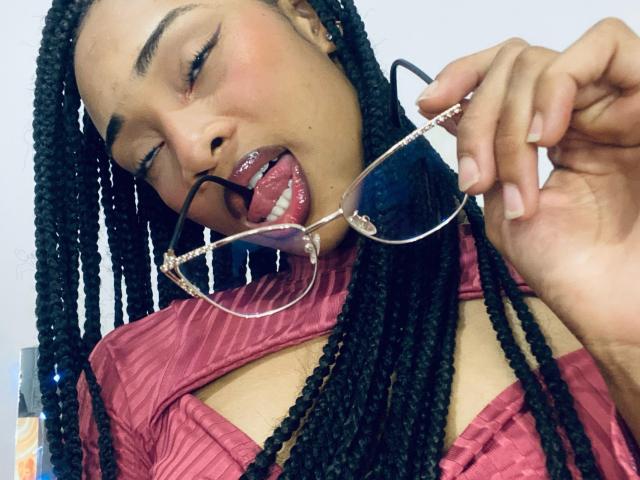 ElaHott - Live sex cam - 24371093