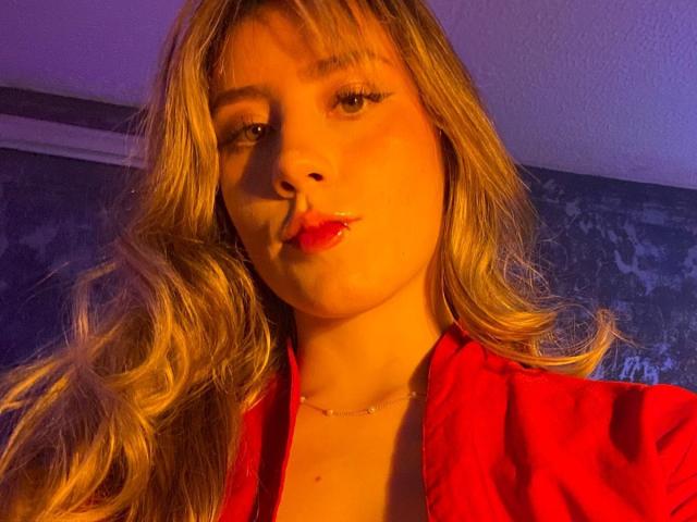 LivelyVanderWood - Sexe cam en vivo - 24382093