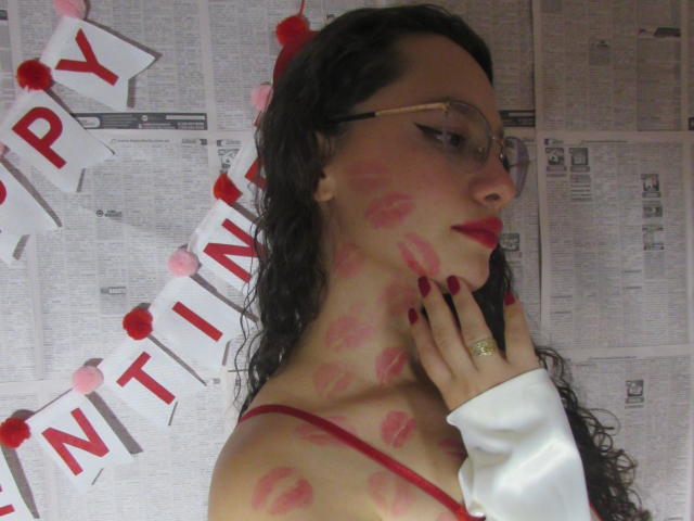 EmmaTorresM - Sexe cam en vivo - 24382725