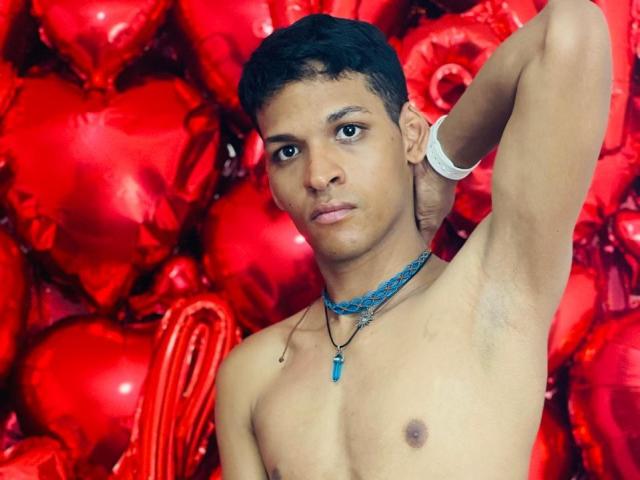 KalebEbony - Live Sex Cam - 24382989