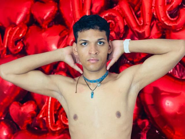 KalebEbony - Live Sex Cam - 24383013