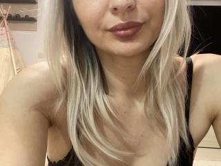 DouceAmelia - Sexe cam en vivo - 24384541