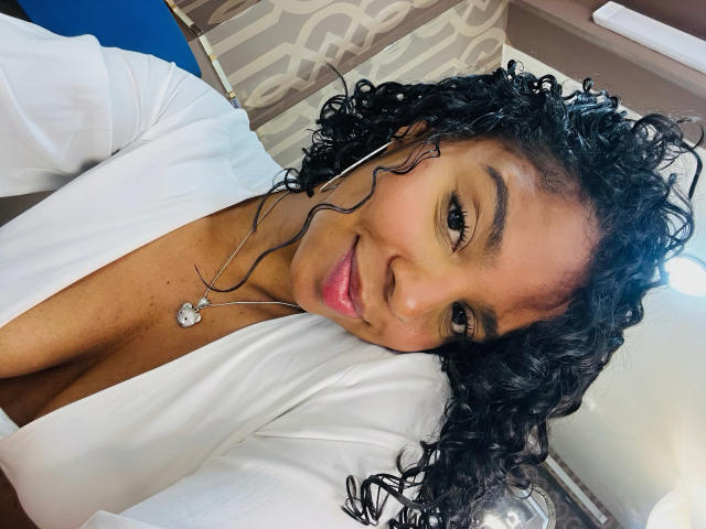 LisaMendez - Live sex cam - 24392409