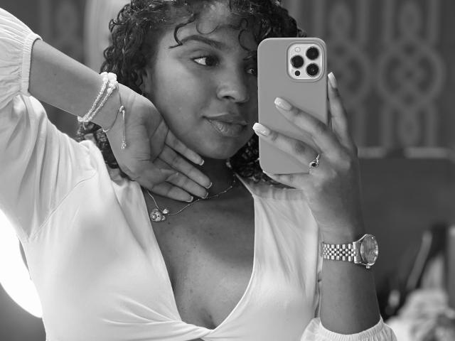 LisaMendez - Sexe cam en vivo - 24392413