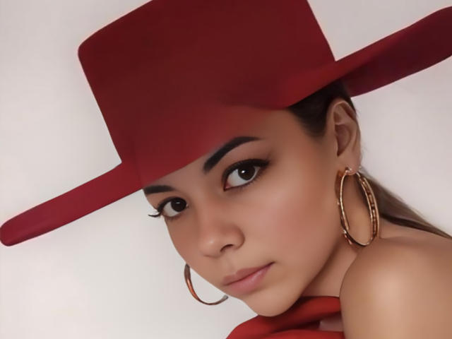 DeliaTop - Sexe cam en vivo - 24394521