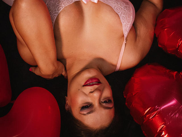 MiaCallie - Live porn &amp; sex cam - 24395101