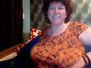 MatureAnais - Webcam porn with this large chested Sexy mother 