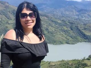 AlmaWhite69 - Live Sex Cam - 24399193