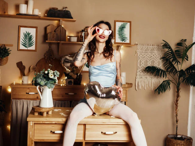 SophieKitty - Live sex cam - 24404957