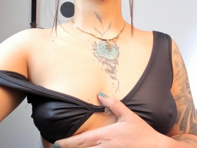 KayMt - Live Sex Cam - 24406025