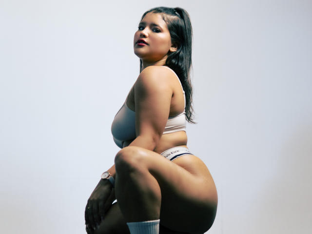 AvrillThomas - Sexe cam en vivo - 24408449