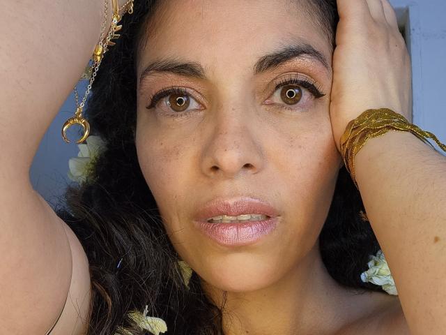 LucciLove - Live sex cam - 24414045