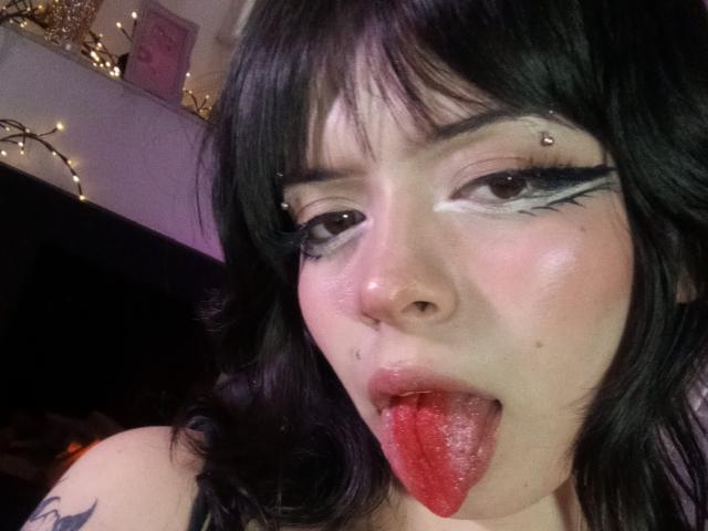 NatashaHottson - Live sex cam - 24414937