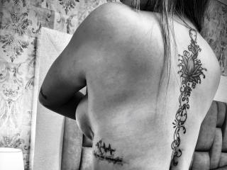 AndreaLarson - Live sex cam - 24422037