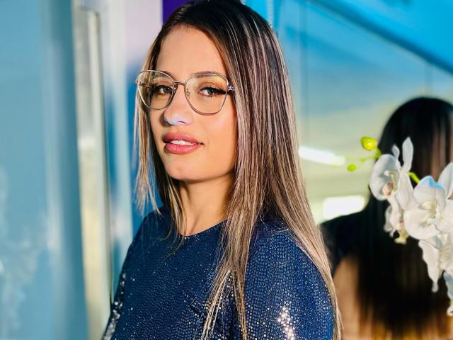 AndreaLarson - Live porn &amp; sex cam - 24422169