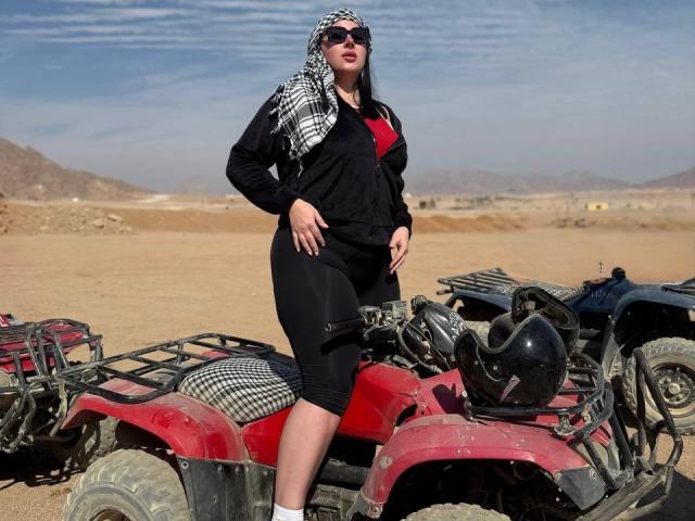 ArianaDarko - Live porn &amp; sex cam - 24428237