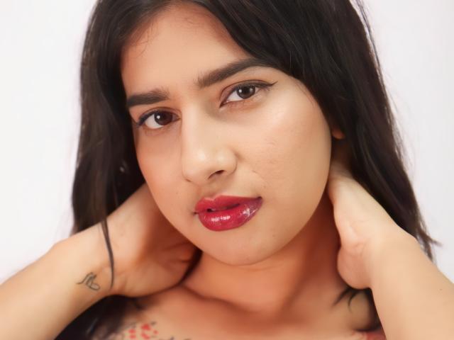 SofiTattoo - Élő pornó és szexkamera - 24433529