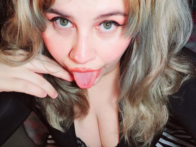 Akkanee - Live sex cam - 24436681
