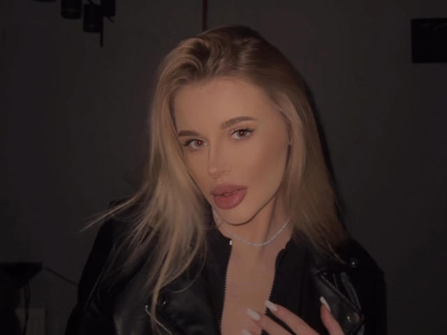 MarryMii - Sexe cam en vivo - 24440897