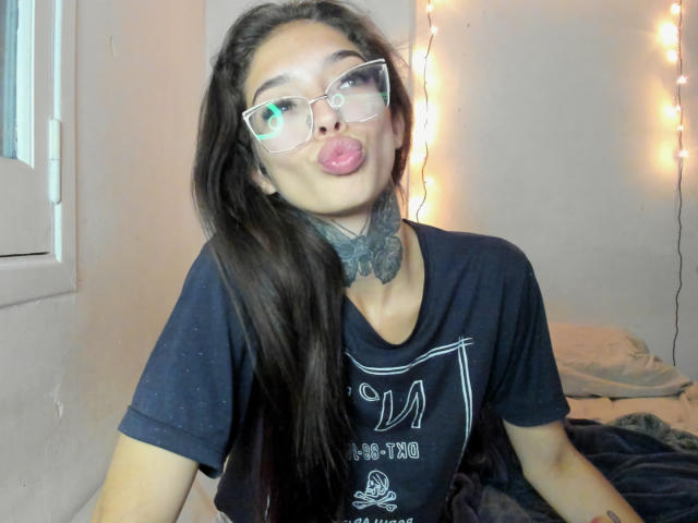 KatieSantana - Live sexe cam - 24444097