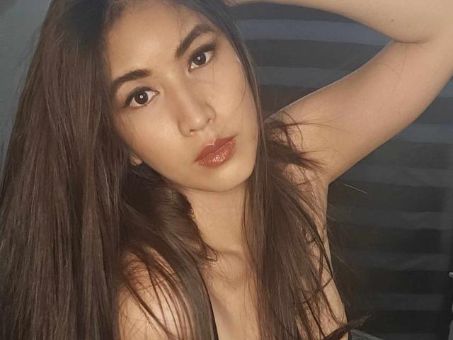 BunnyNikkiTS - Live sex cam - 24447601