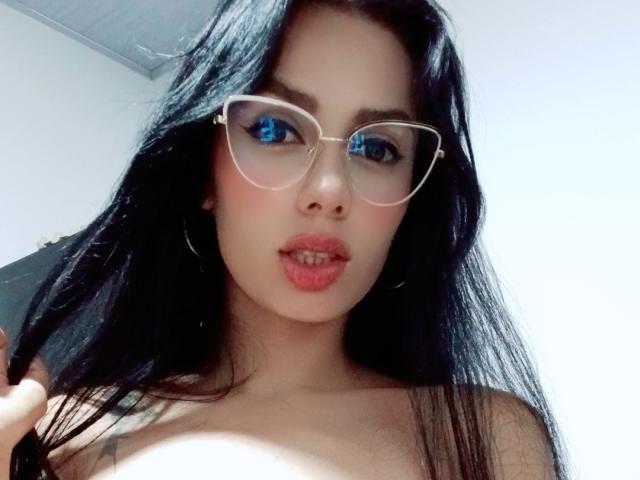 AnaisHilton - Live sex cam - 24450621