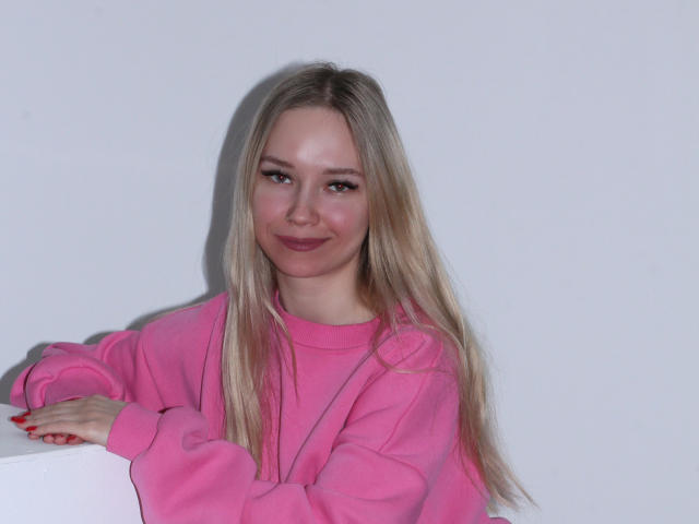 JuliaMacey - Live porn &amp; sex cam - 24452257