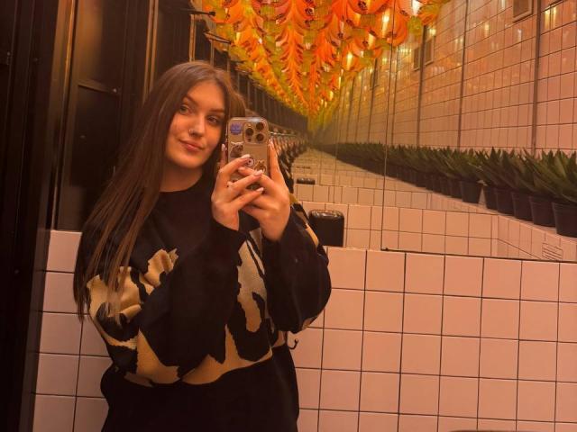 EmmyCharm - Live sexe cam - 24453949