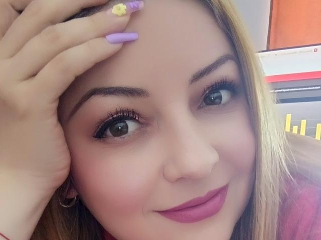 NatalyHami - Live Sex Cam - 24457397