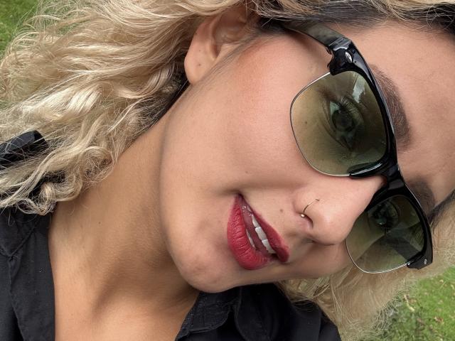 FloraSaenz - Live porn &amp; sex cam - 24464117