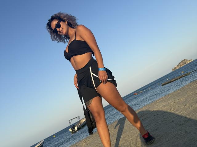 FloraSaenz - Live sex cam - 24464241