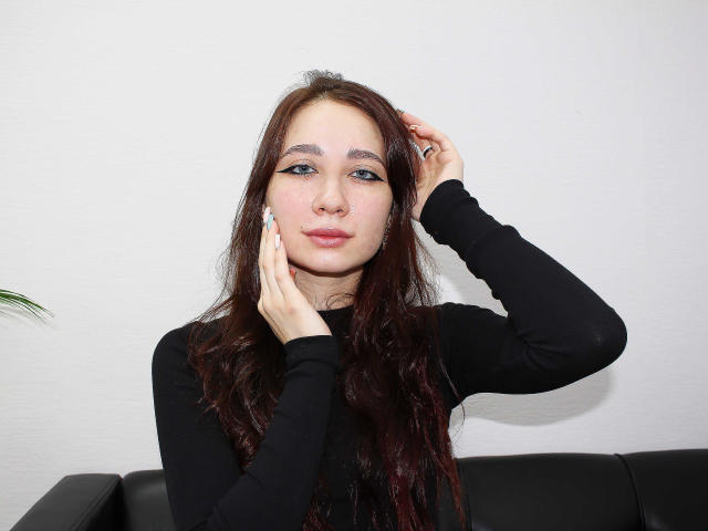 AdrianeWalter - Live porn &amp; sex cam - 24468245