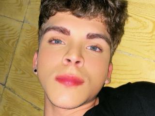 PhillipePinky - Live sex cam - 24473393